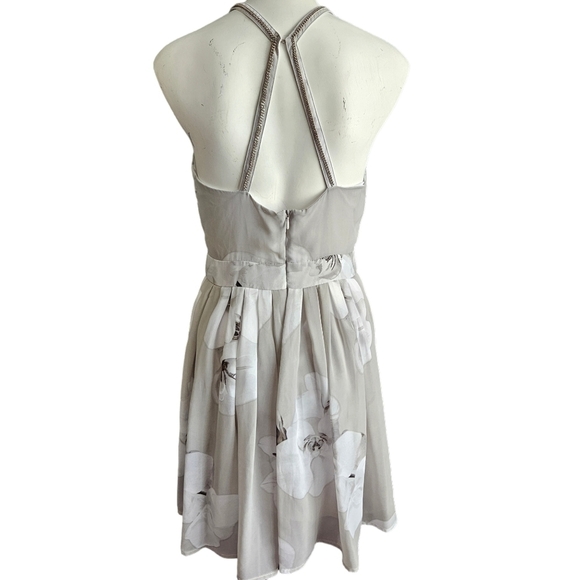 Calvin Klein Gray Multi Floral Pleated Chain Halter Sz 6 - Picture 2 of 10